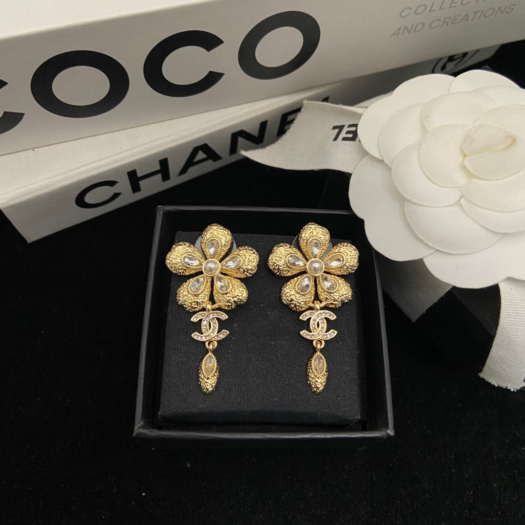 Pearl-Effect Flower & Chain Drop Earrings