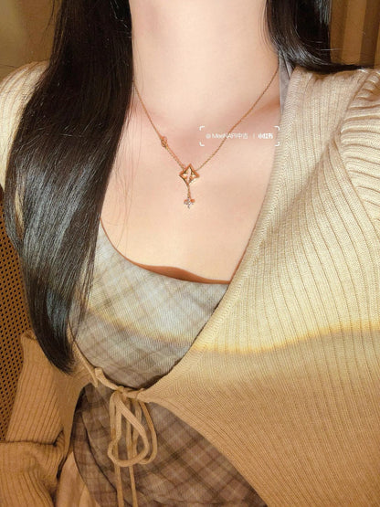 Openwork Floral Pendant Necklace