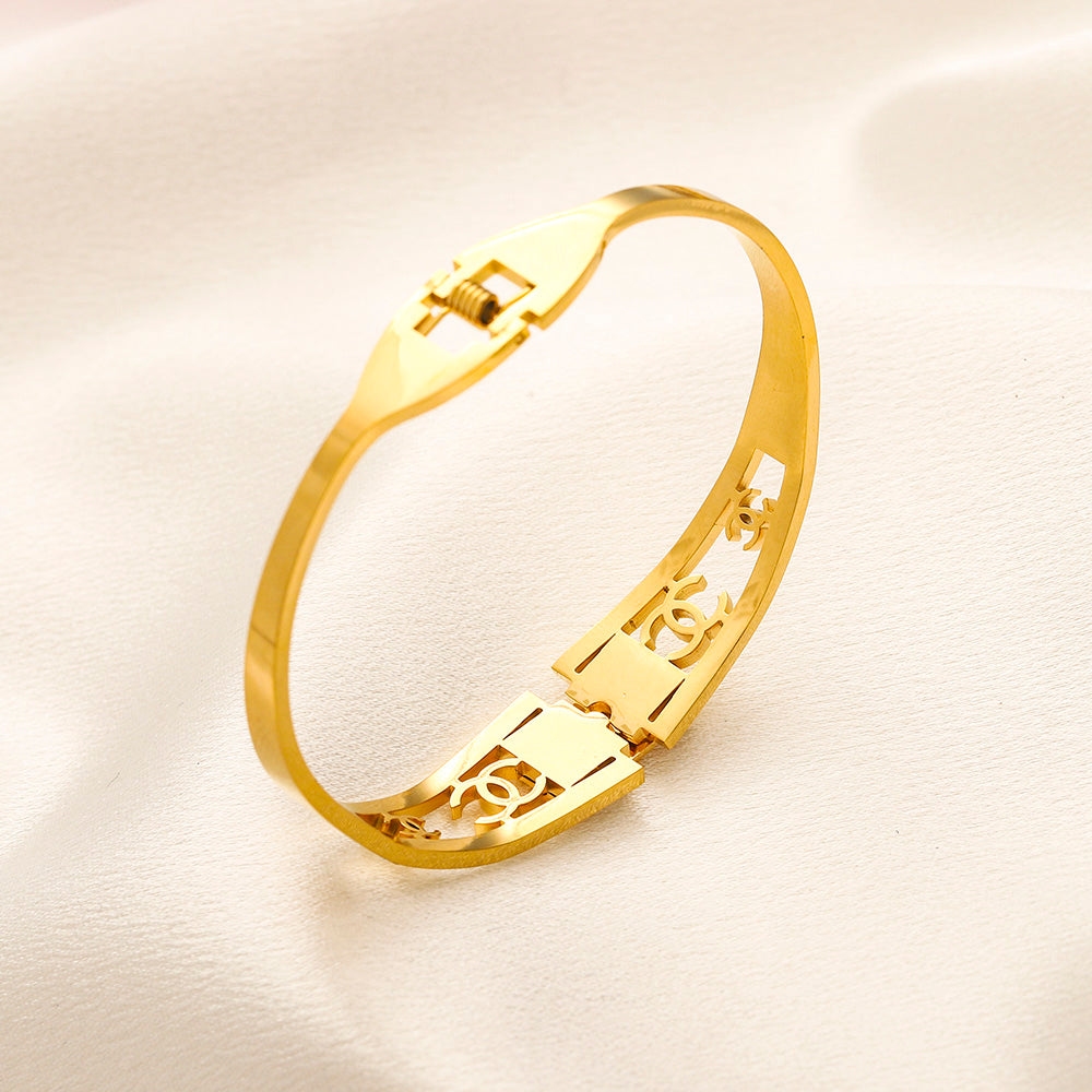 304 Stainless Steel Star Cutout Bangle Bracelet