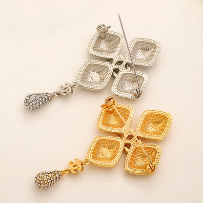 Alloy Stamped Logo Brooch,Brooches Collection、CH*NEL Series