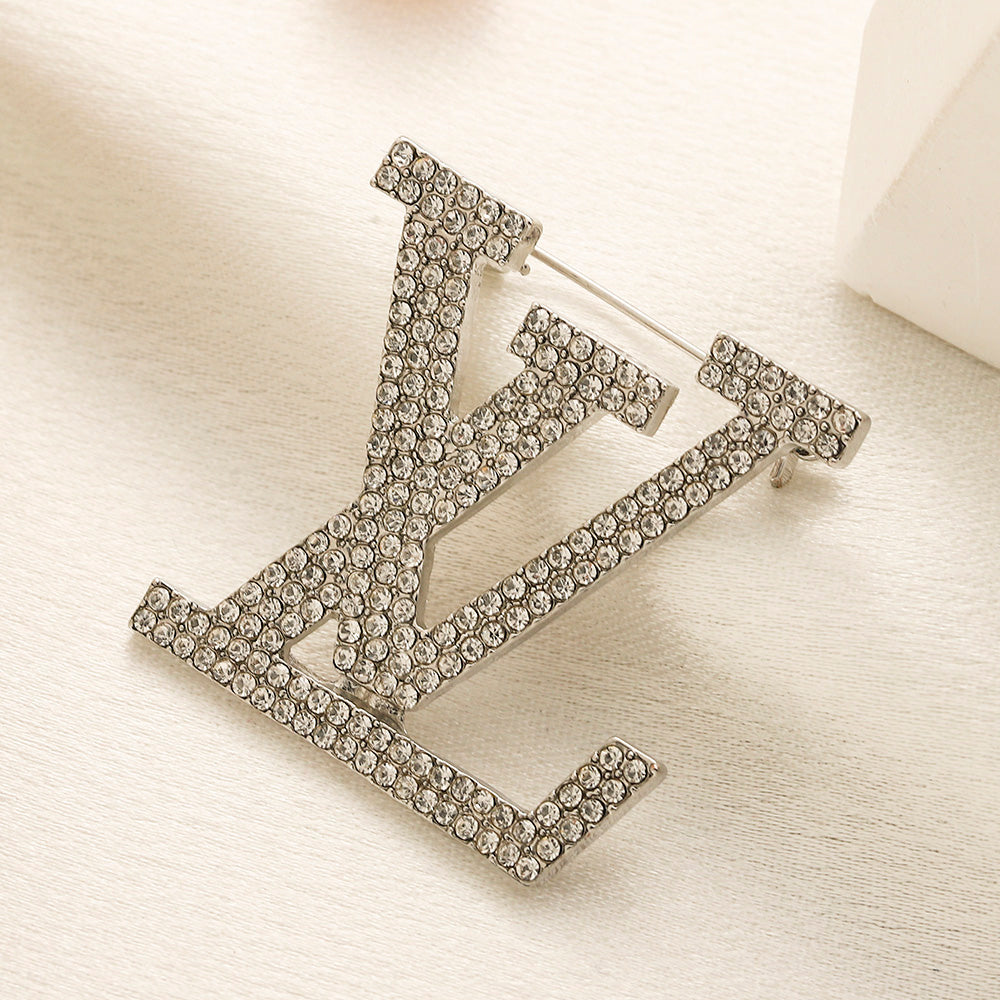 Alloy Steel Stamped Logo Brooch,Brooches Collection、L*V Series