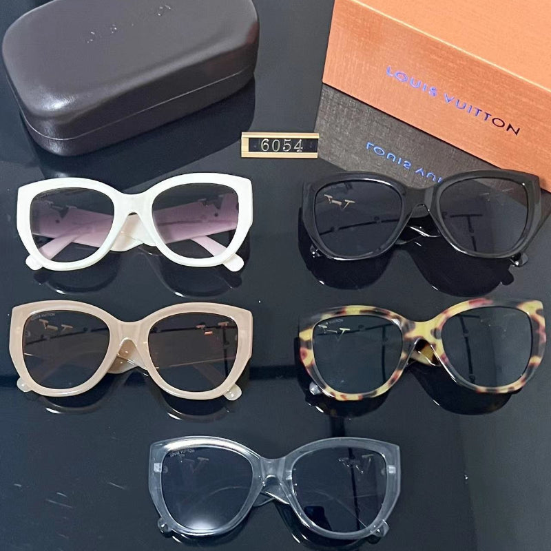Oversized Butterfly Sunglasses with Rounded Frames