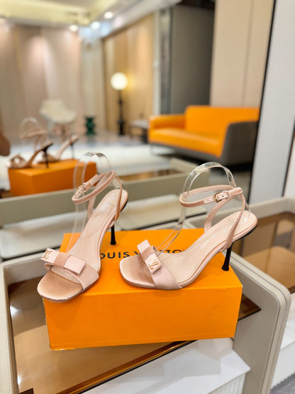 Fashion Sandals & Slippers Daily Footwear  L*V Series、Fashion Sandals & Slippers