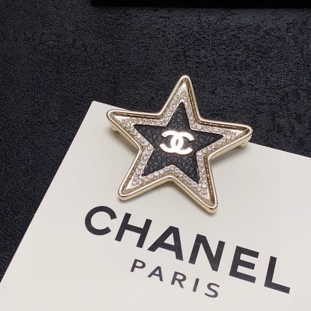 Premium Edition Brooch、Brooches Collection、CH*NEL Series、𝐁𝐫𝐨𝐨𝐜𝐡𝐞𝐬（𝐇）