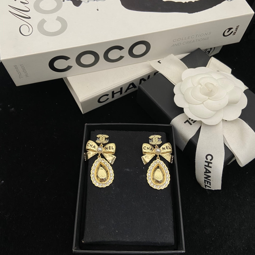 Bow & Teardrop Stone Earrings