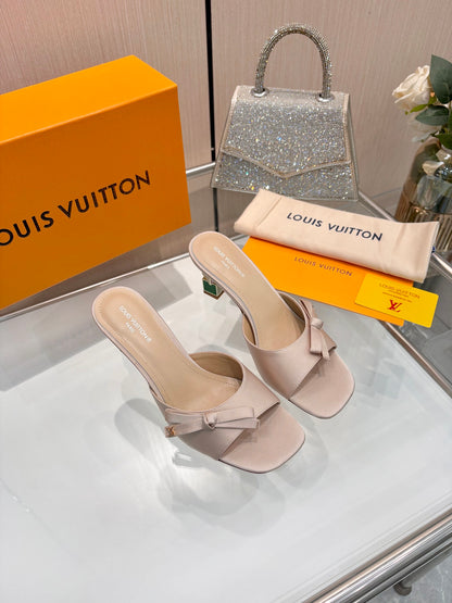 Fashion Sandals & Slippers Daily Footwear  L*V Series、Fashion Sandals & Slippers