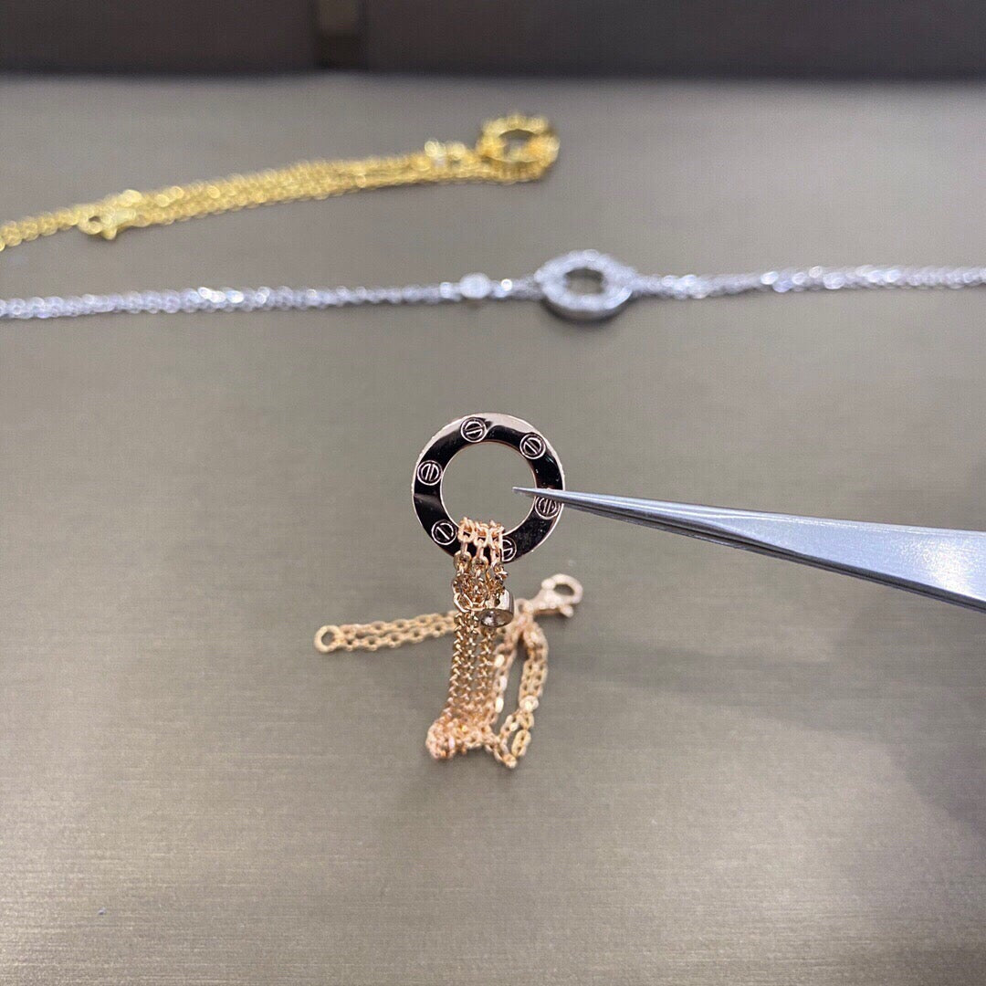 Oval Link Center Chain Bracelet